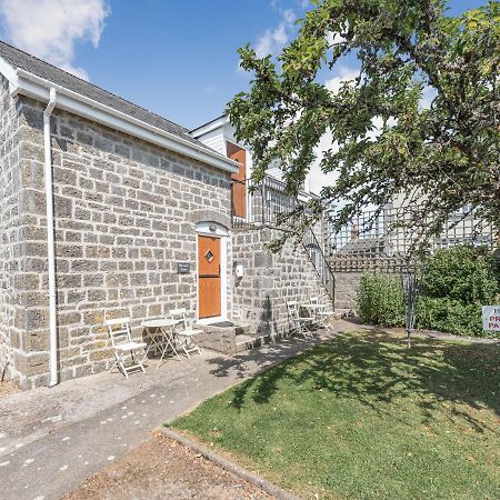 The Coach House Villa Tenby Exterior photo